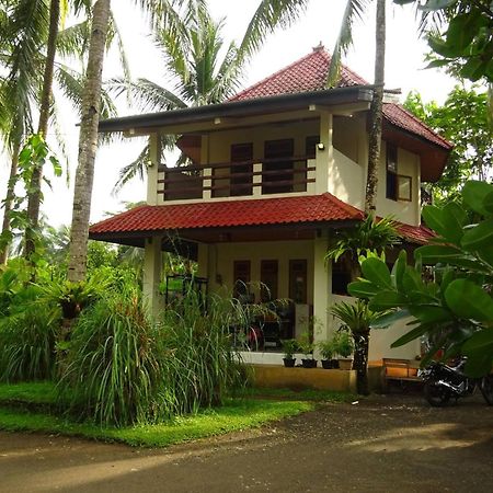 Sadati Home Stay Batukaras Exteriér fotografie