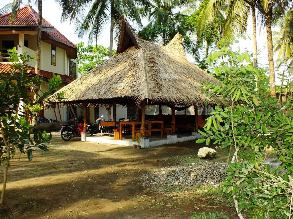 Sadati Home Stay Batukaras Exteriér fotografie