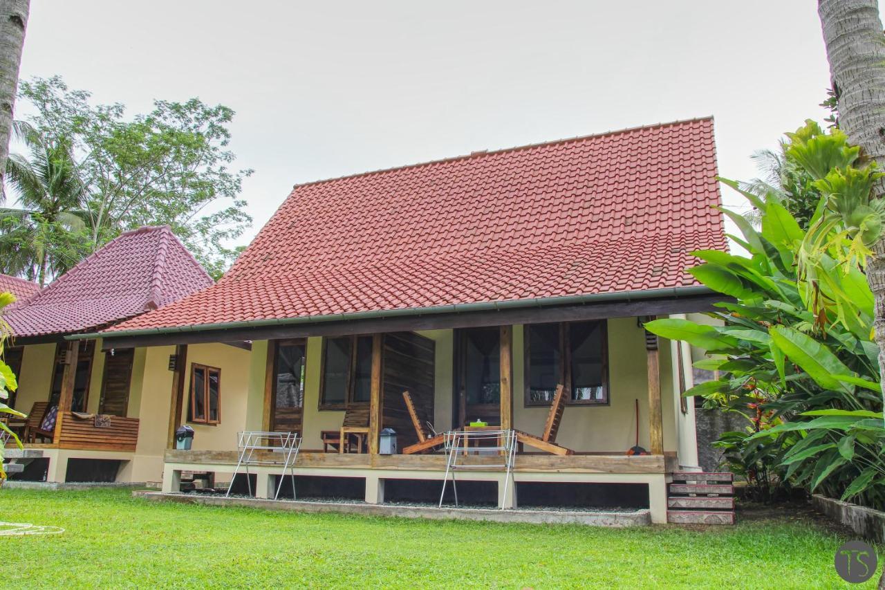 Sadati Home Stay Batukaras Exteriér fotografie