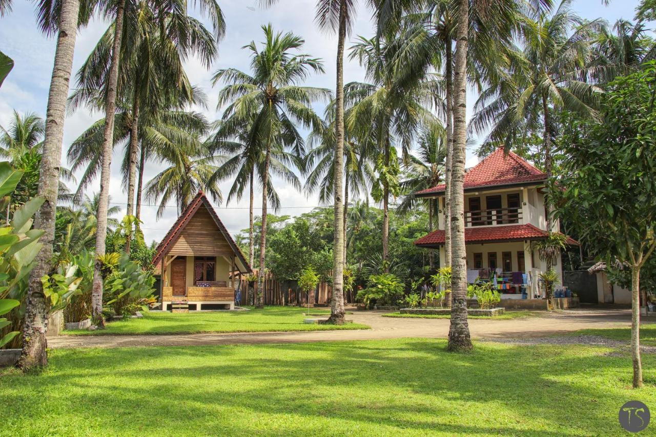 Sadati Home Stay Batukaras Exteriér fotografie